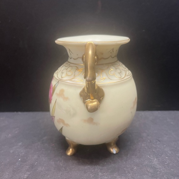 Antique Victoria Carlsbad Austria Handpainted Porcelain Handled Vase - Picture 3 of 10